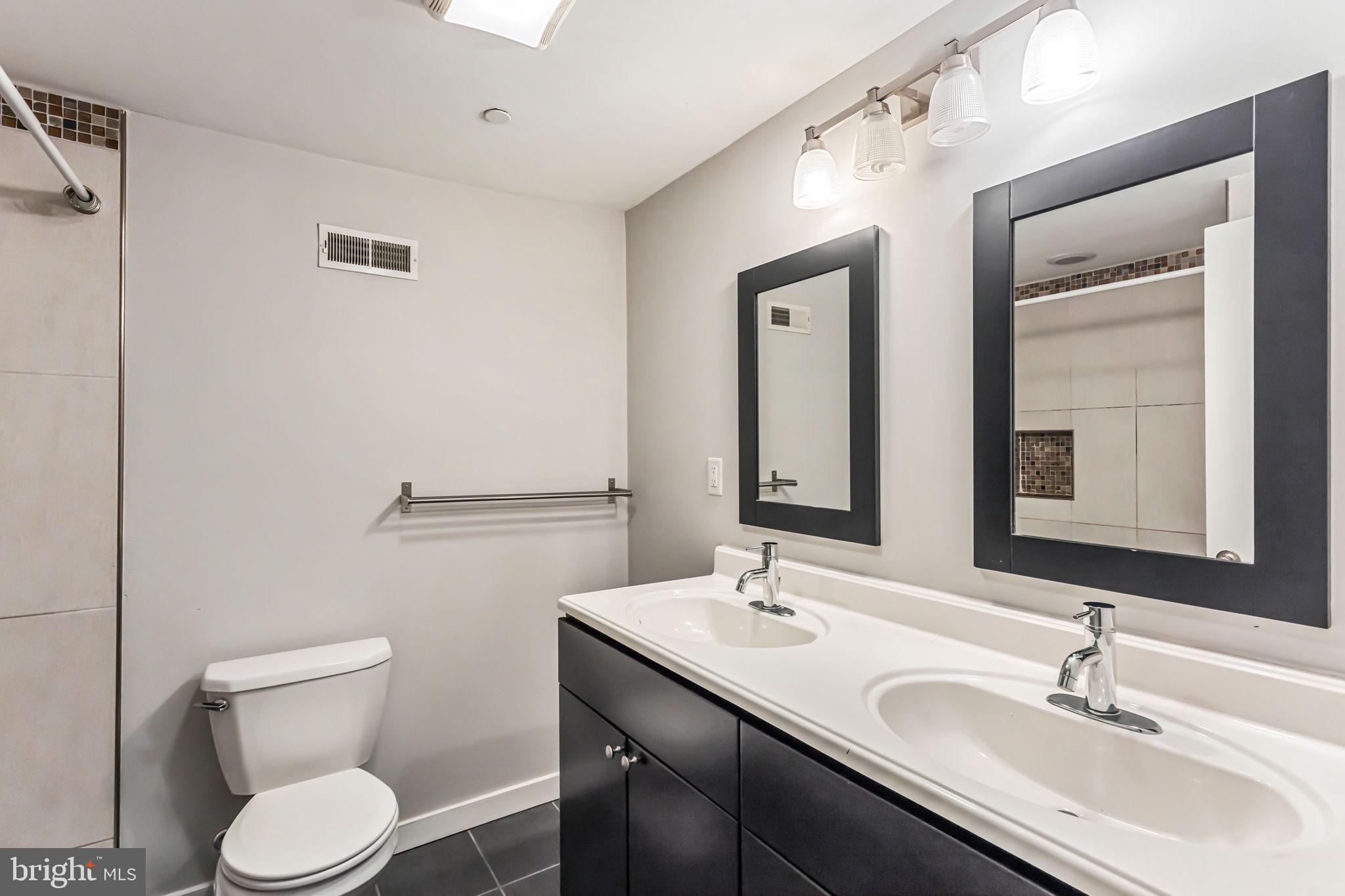 1418 CHRISTIAN ST #1