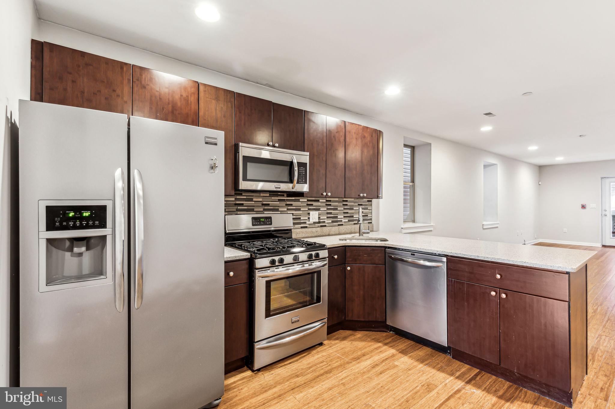 1418 CHRISTIAN ST #1