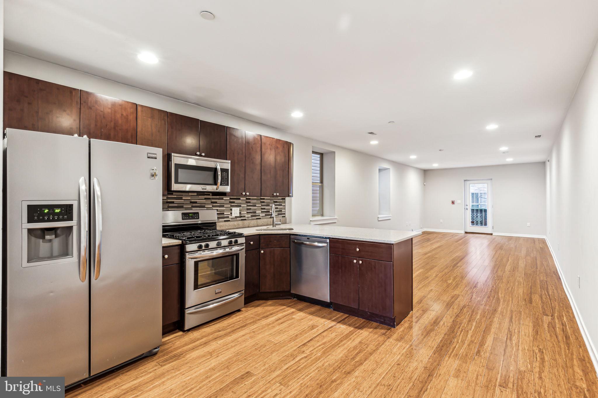 1418 CHRISTIAN ST #1