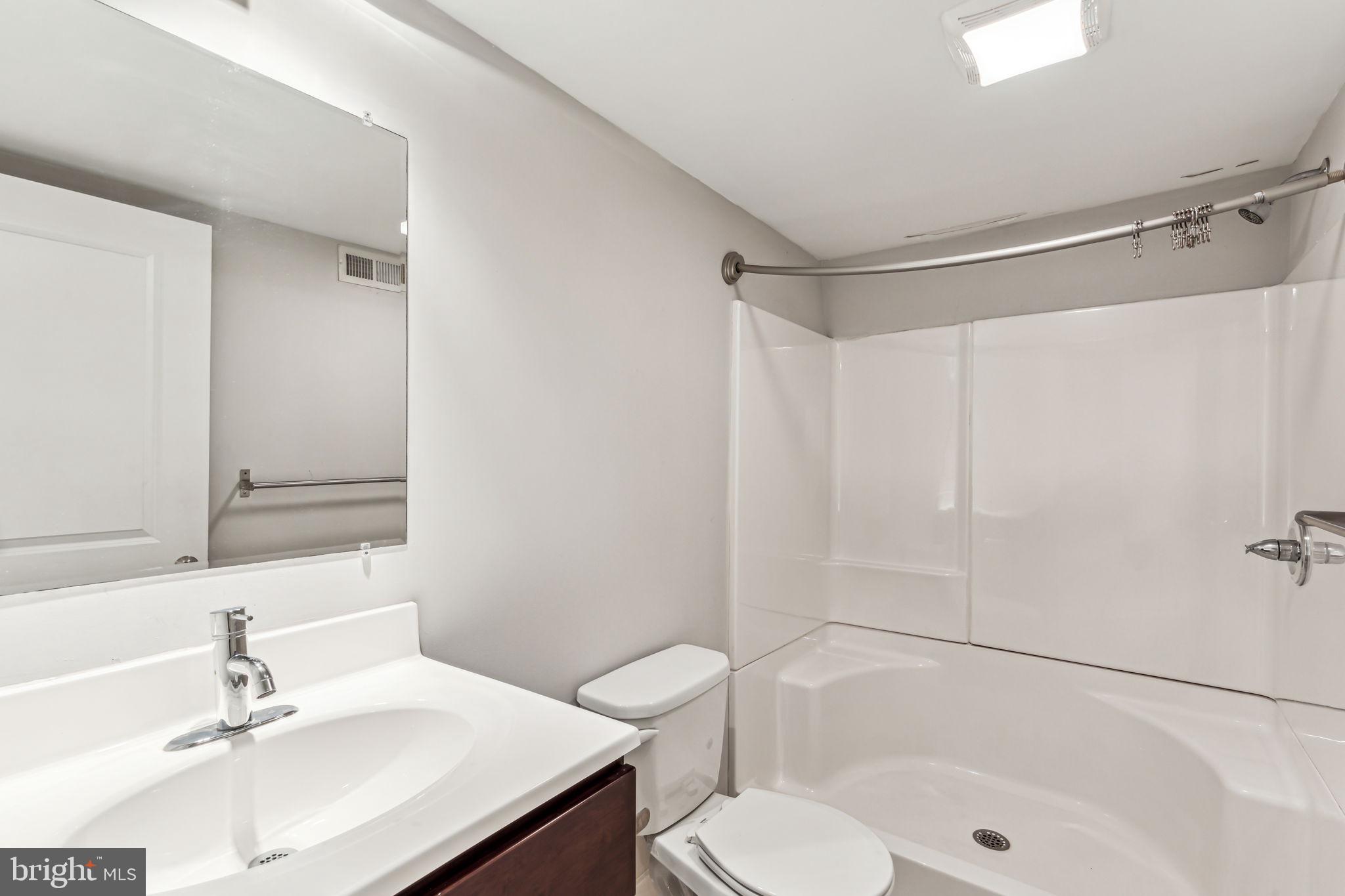 1418 CHRISTIAN ST #1