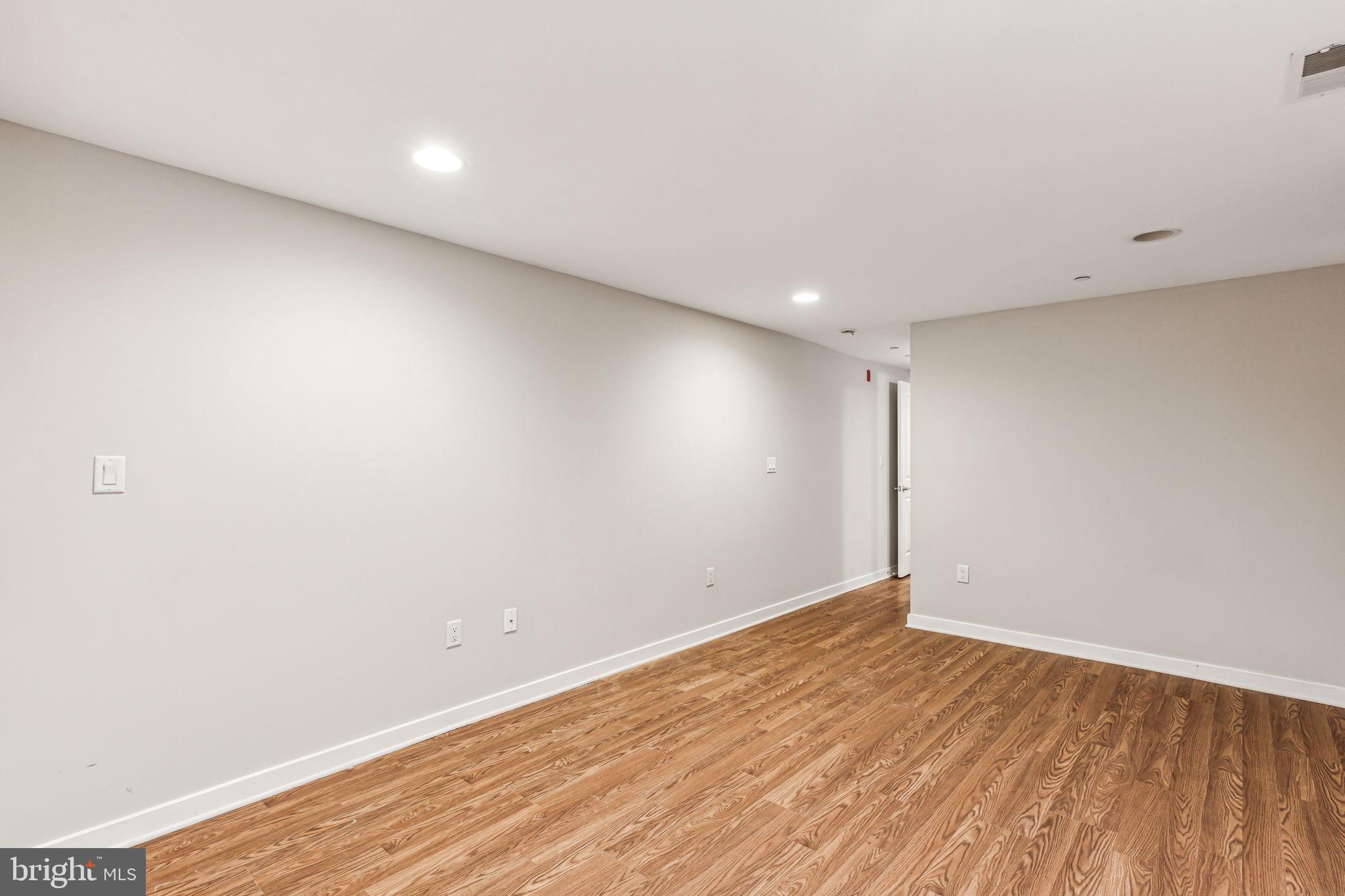 1418 CHRISTIAN ST #1