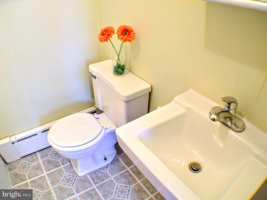 1325 W PORTER ST #LOWER UNIT