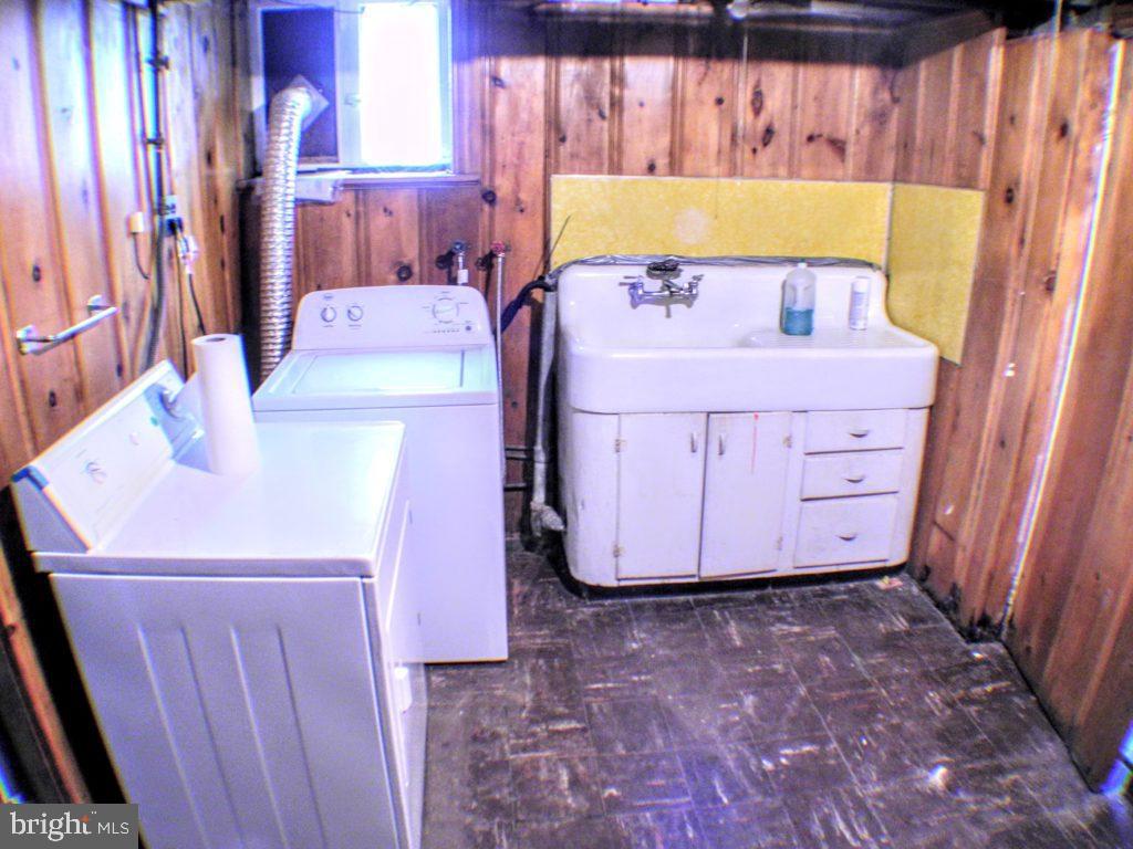 1325 W PORTER ST #LOWER UNIT