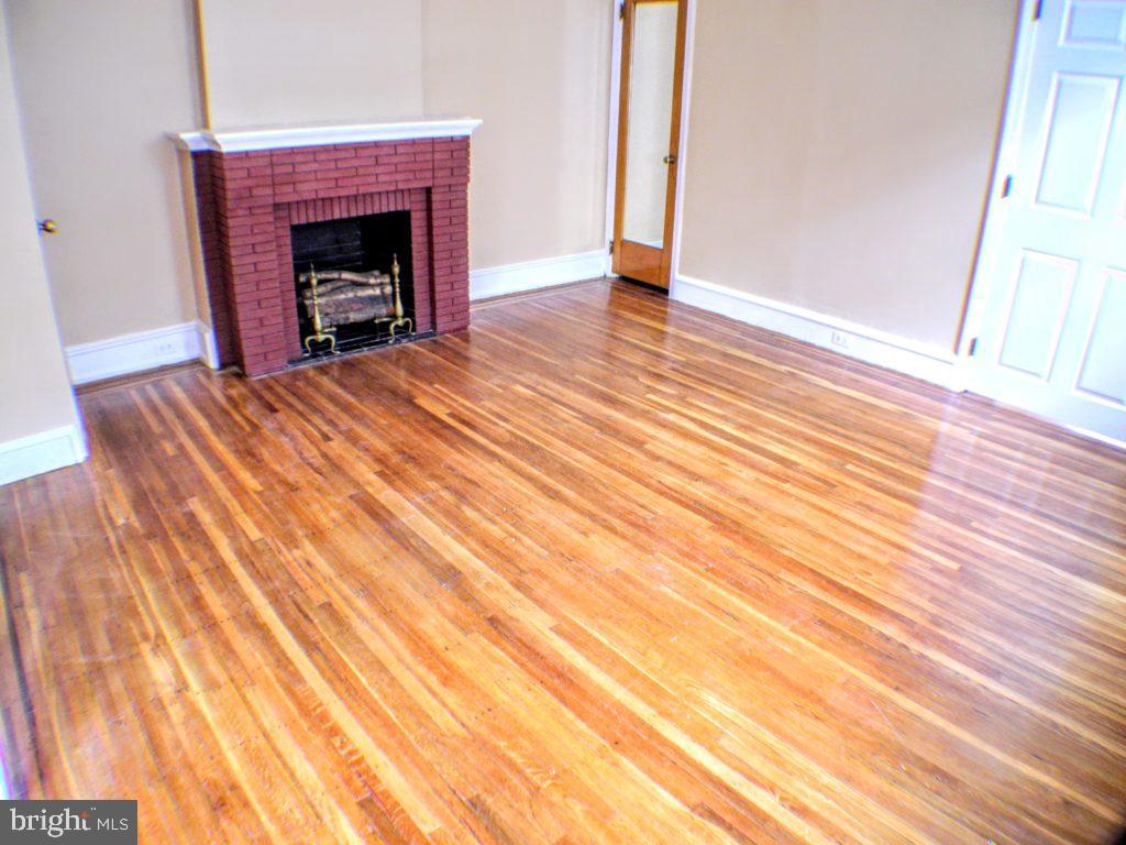 1325 W PORTER ST #LOWER UNIT
