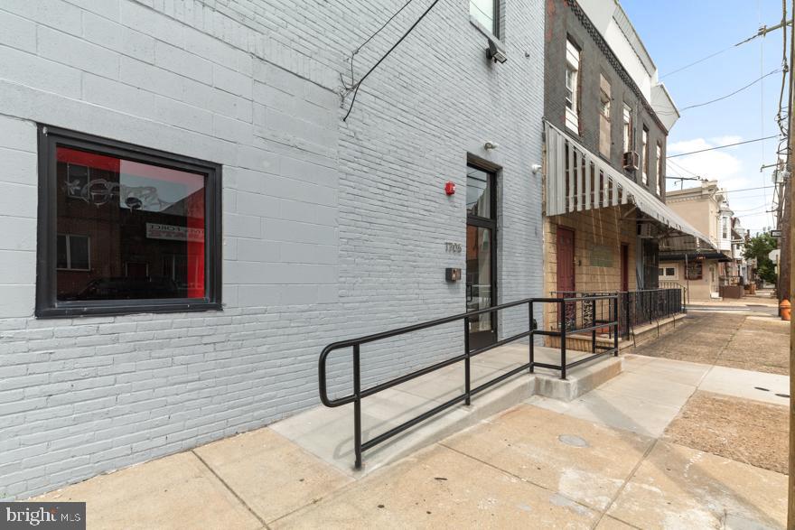 1705 JACKSON ST #UNIT 4
