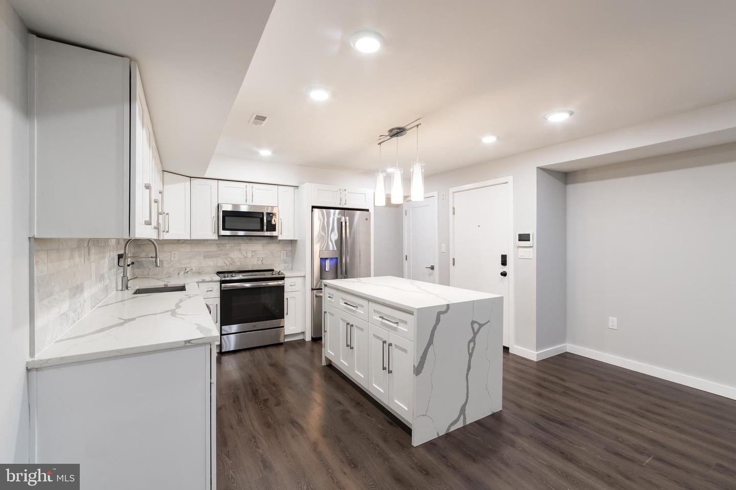 751 N 20TH ST #UNIT 1