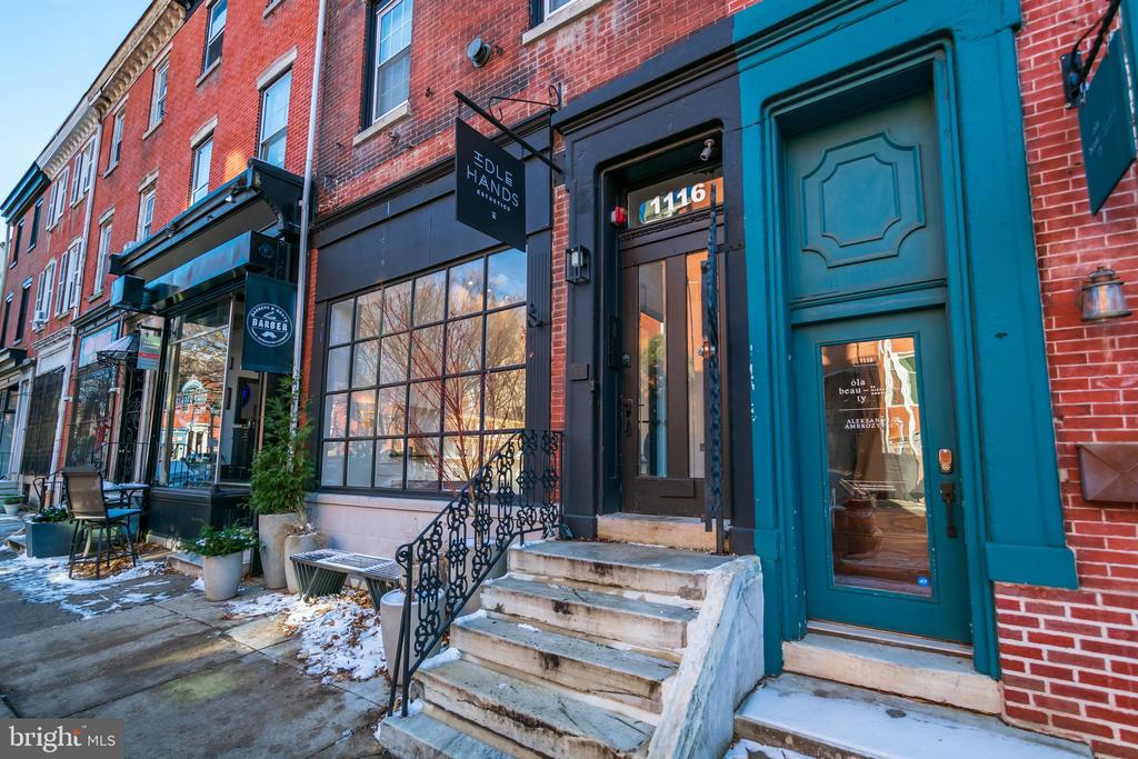 1116 PINE ST #UNIT 2R