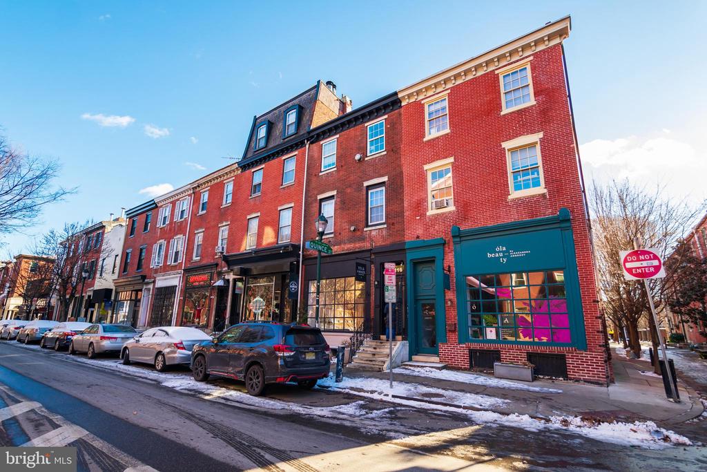 1116 PINE ST #UNIT 2R