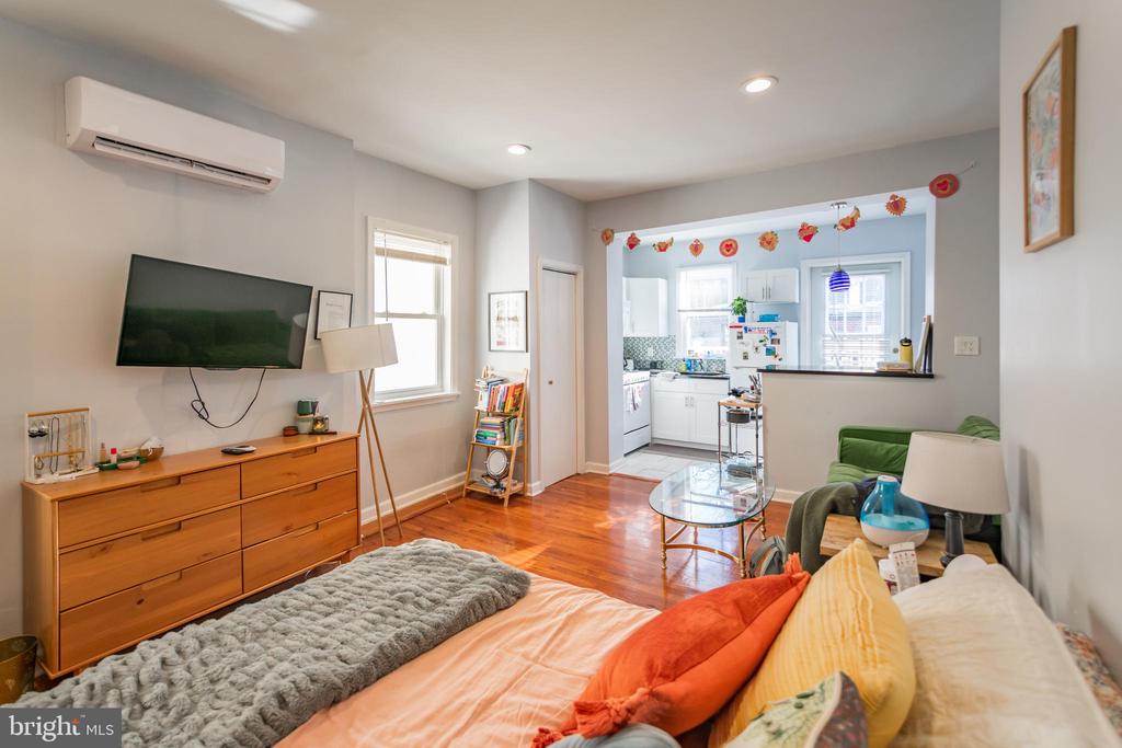 1116 PINE ST #UNIT 2R