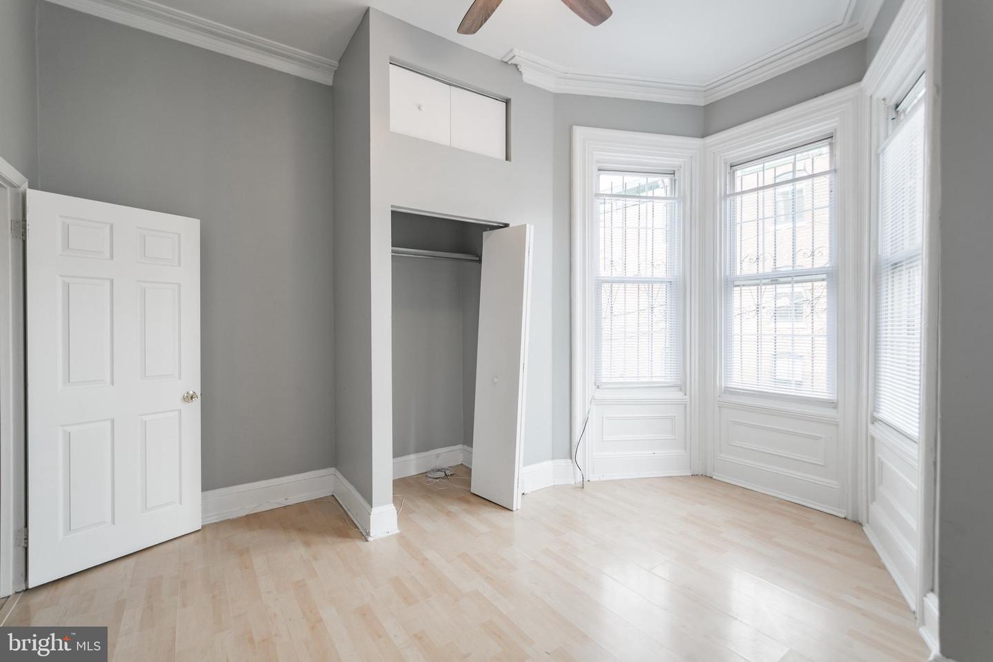 1933 SPRING GARDEN ST #UNIT 2R