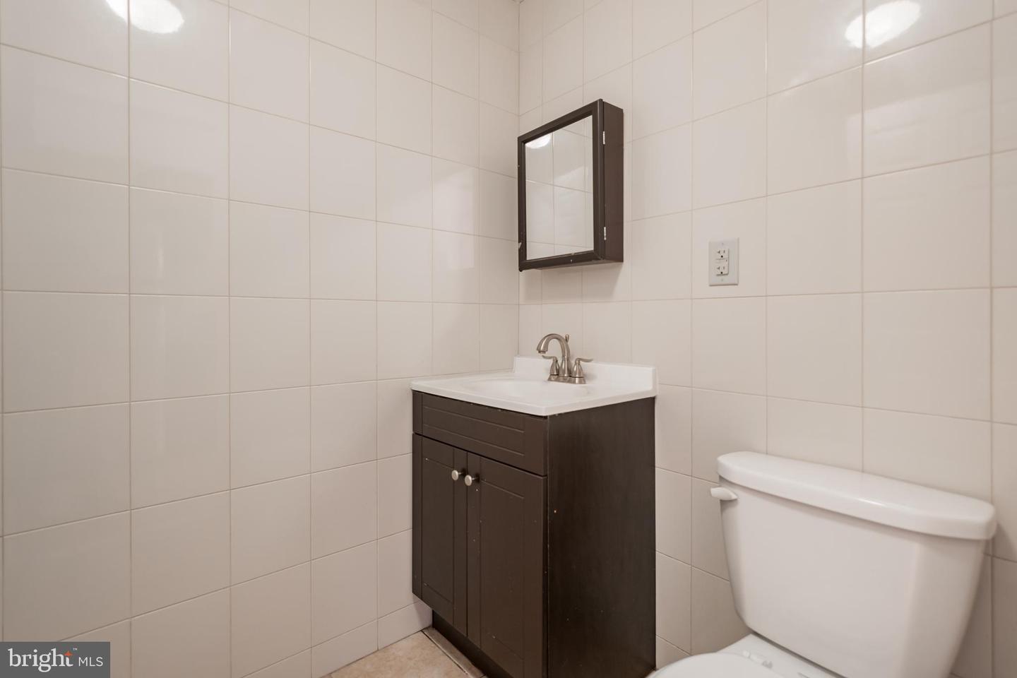 1927 N 9TH ST #UNIT B