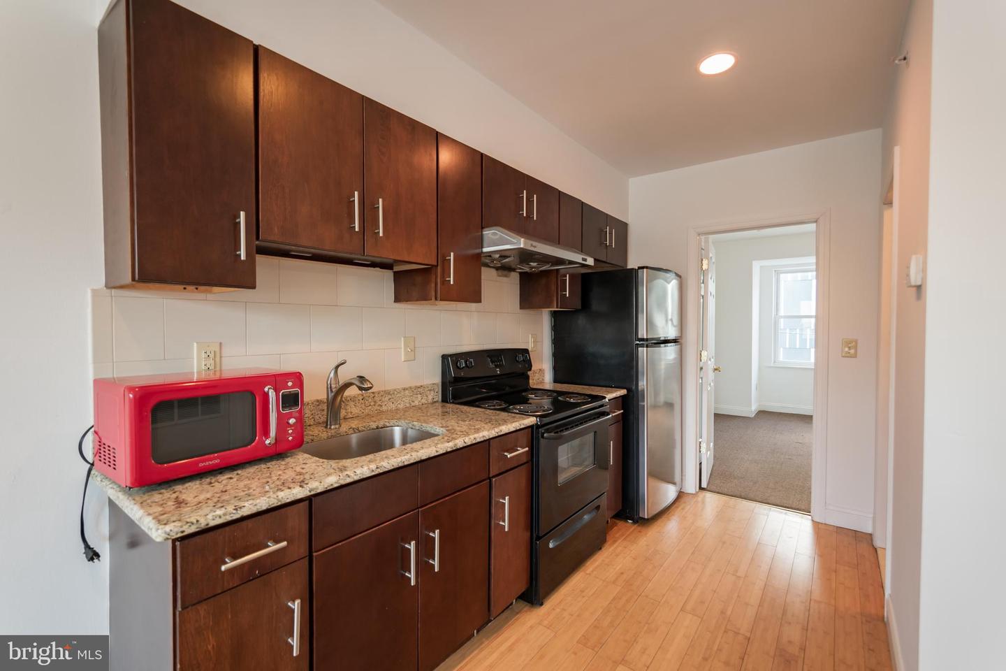 1927 N 9TH ST #UNIT B