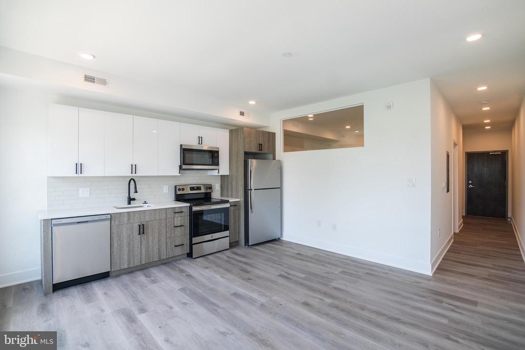 1420 POINT BREEZE AVE #UNIT 405