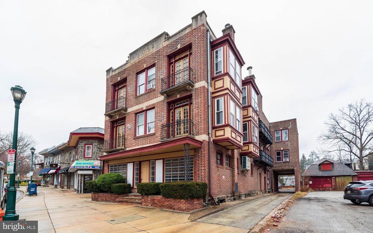 2115 N 63RD ST #UNIT 2F