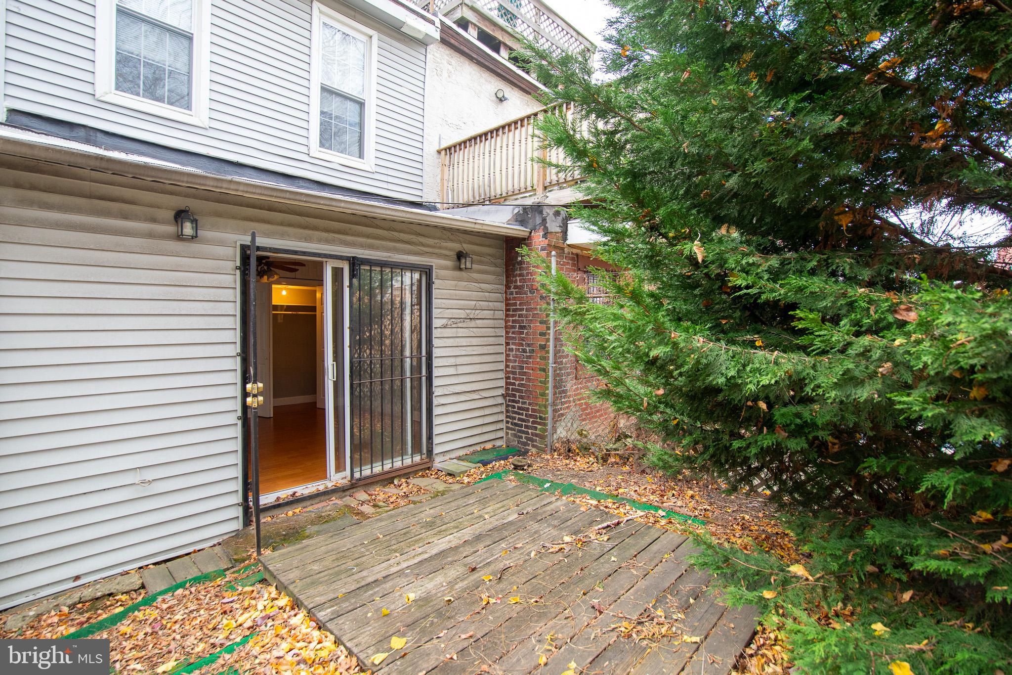 2125 SPRING GARDEN ST #UNIT 1R