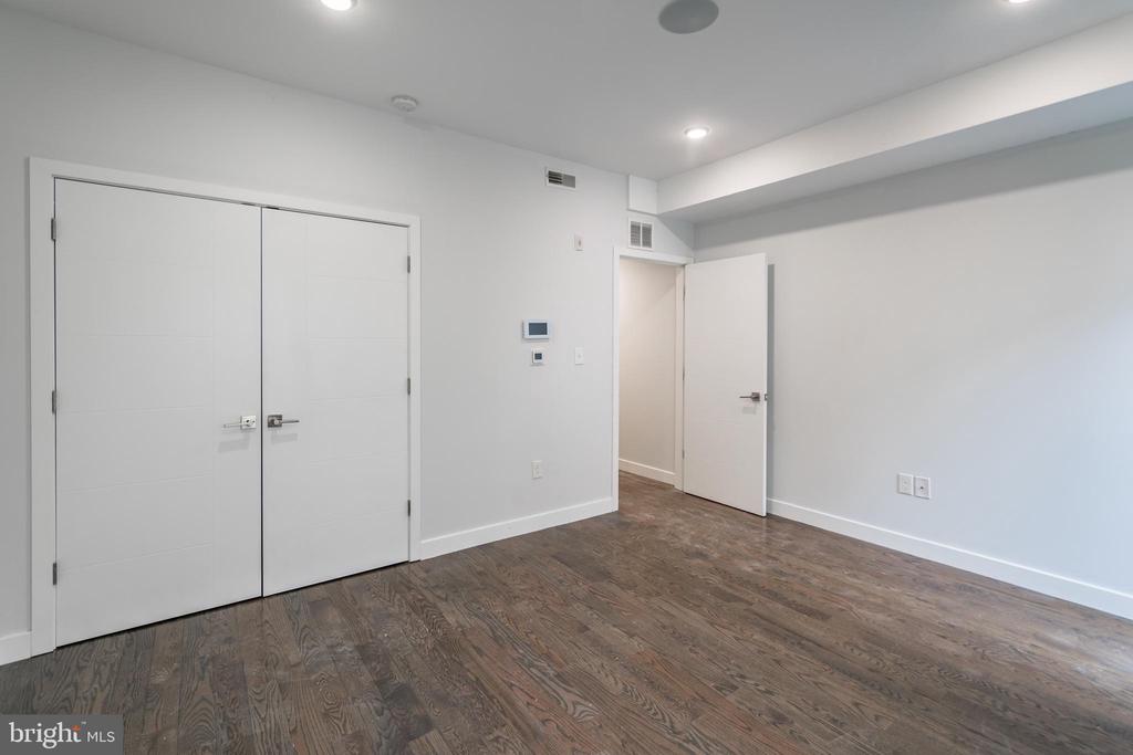 627 W OXFORD ST #UNIT 2