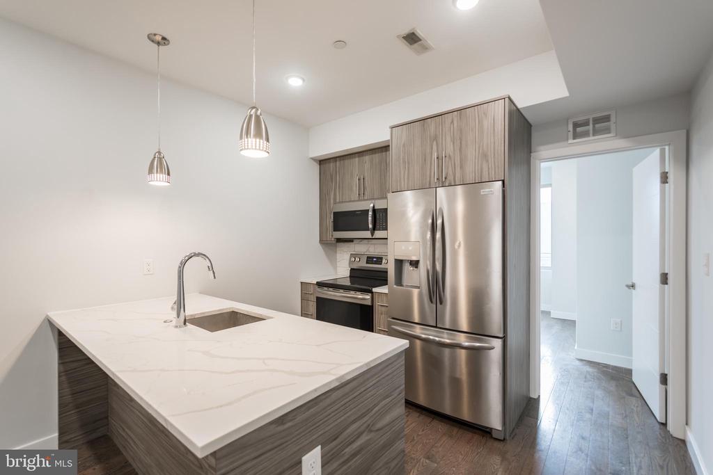 627 W OXFORD ST #UNIT 2