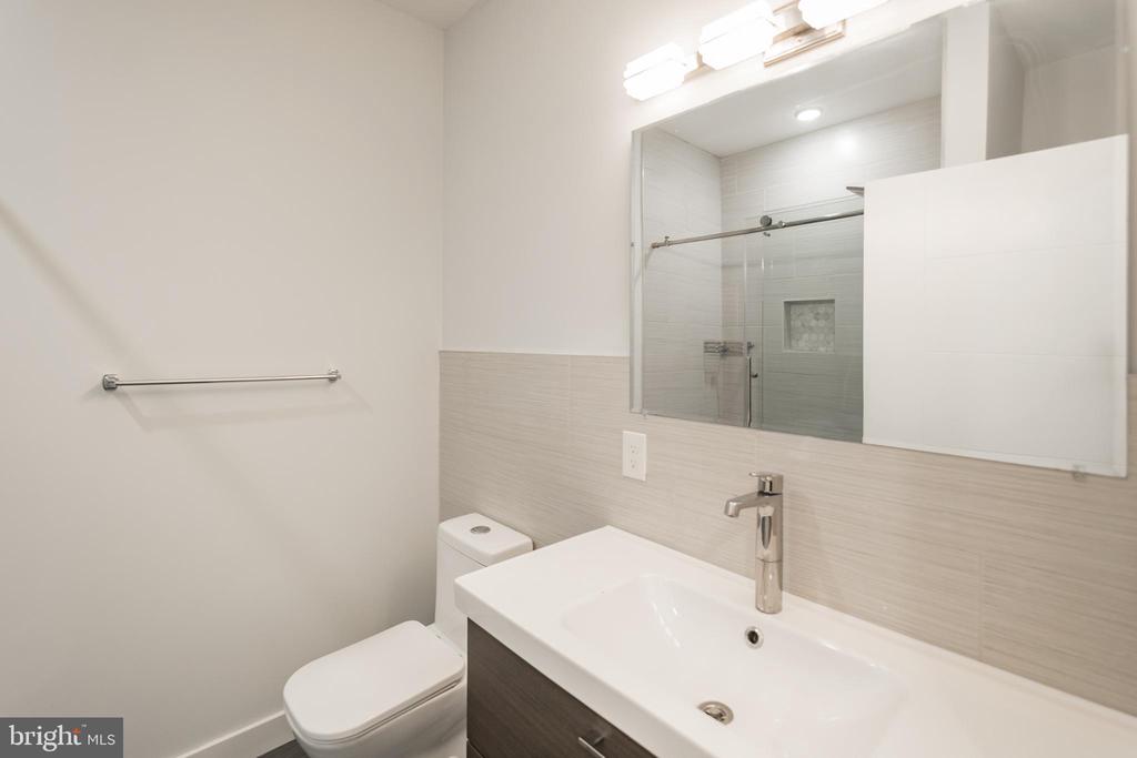 627 W OXFORD ST #UNIT 2