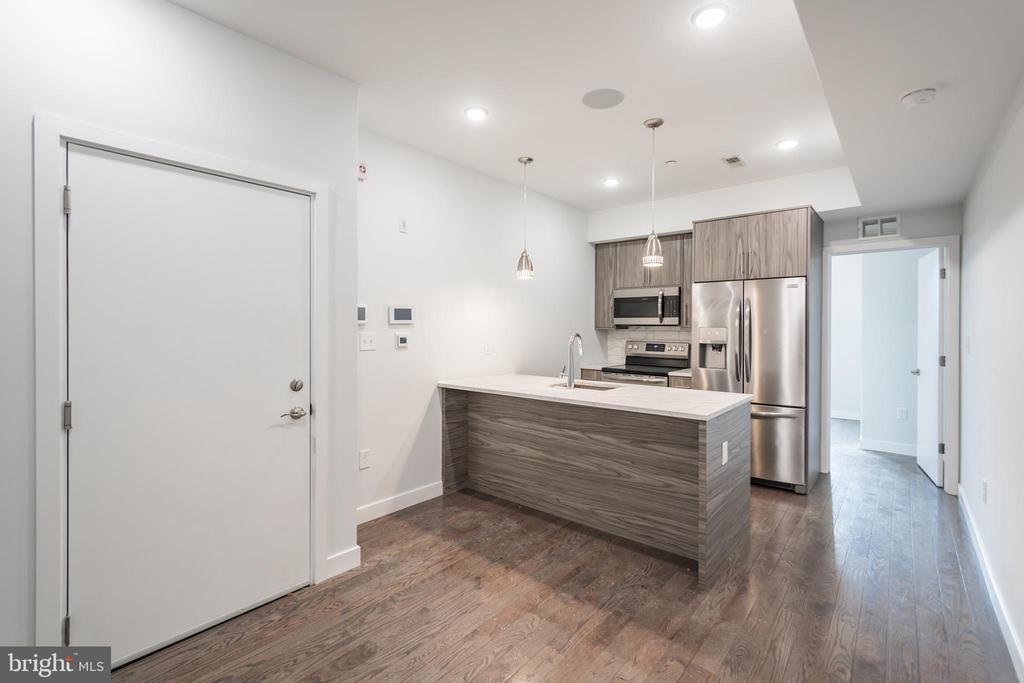 627 W OXFORD ST #UNIT 2