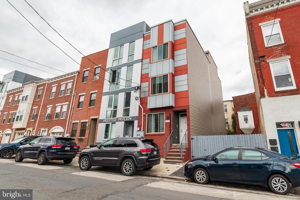 627 W OXFORD ST #UNIT 2
