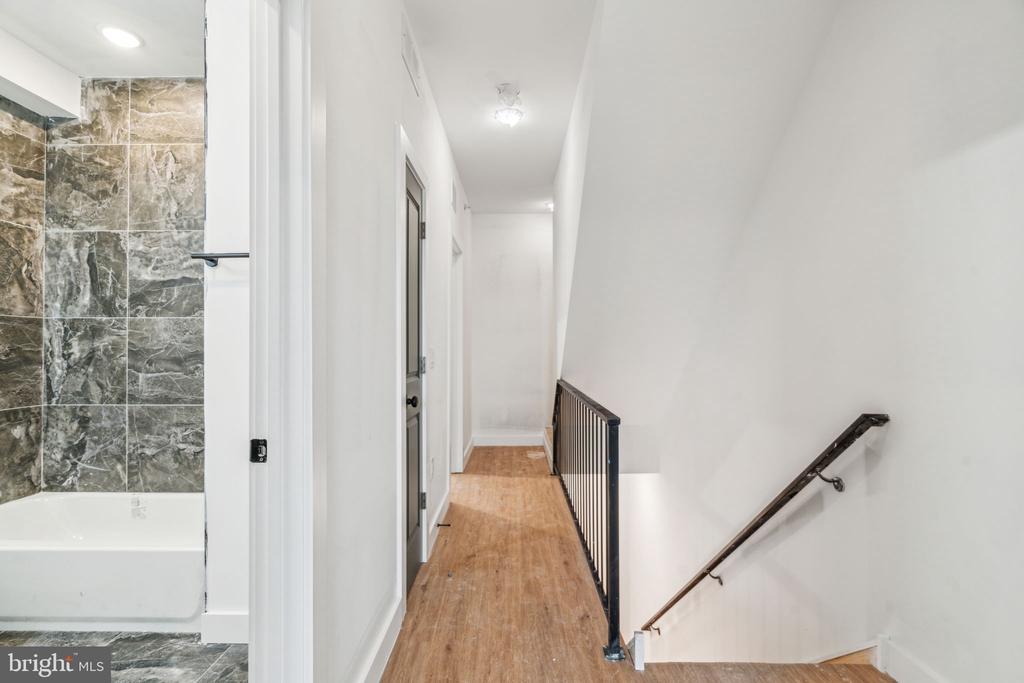 4163 MANTUA AVE #3