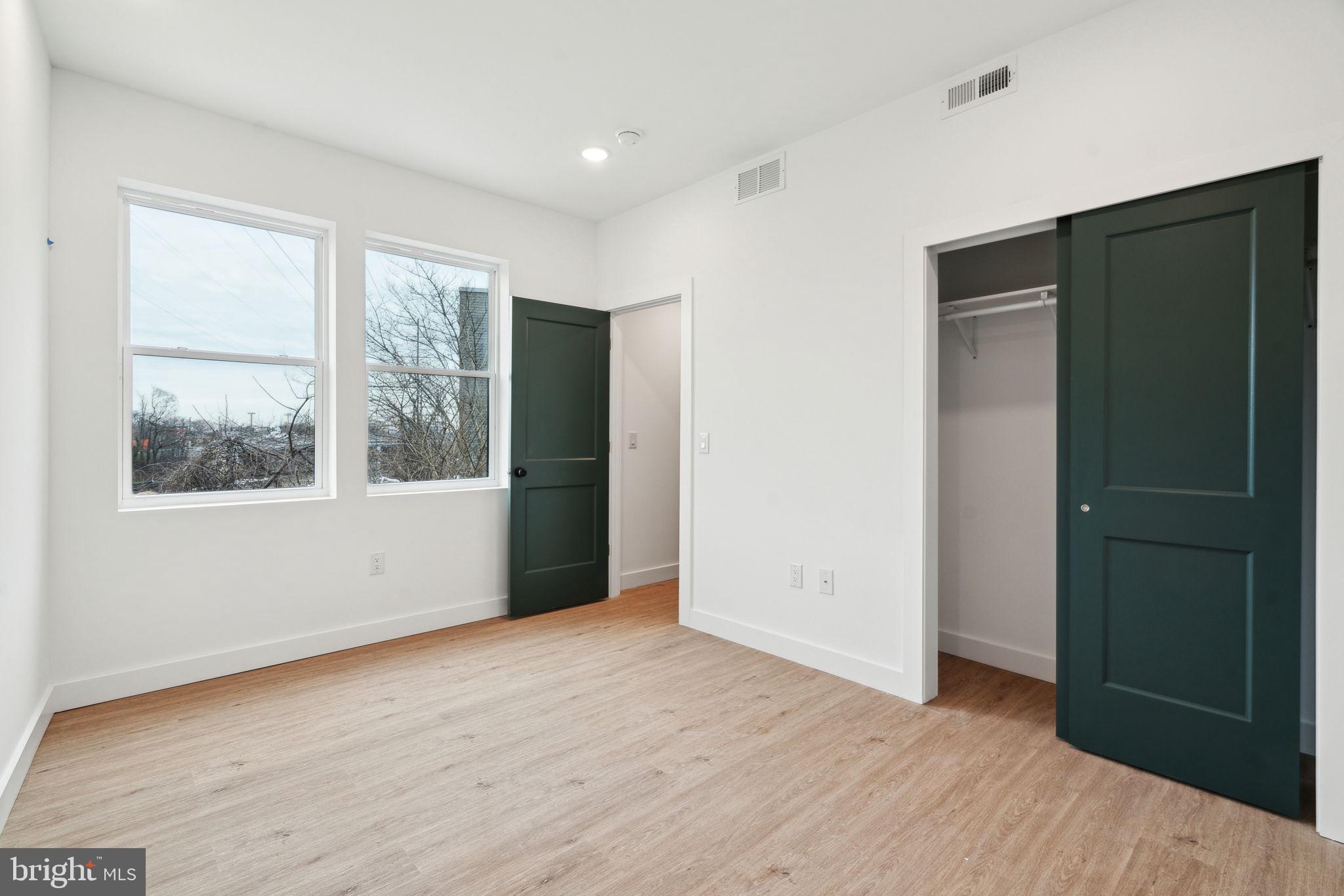 4181 MANTUA AVE #5