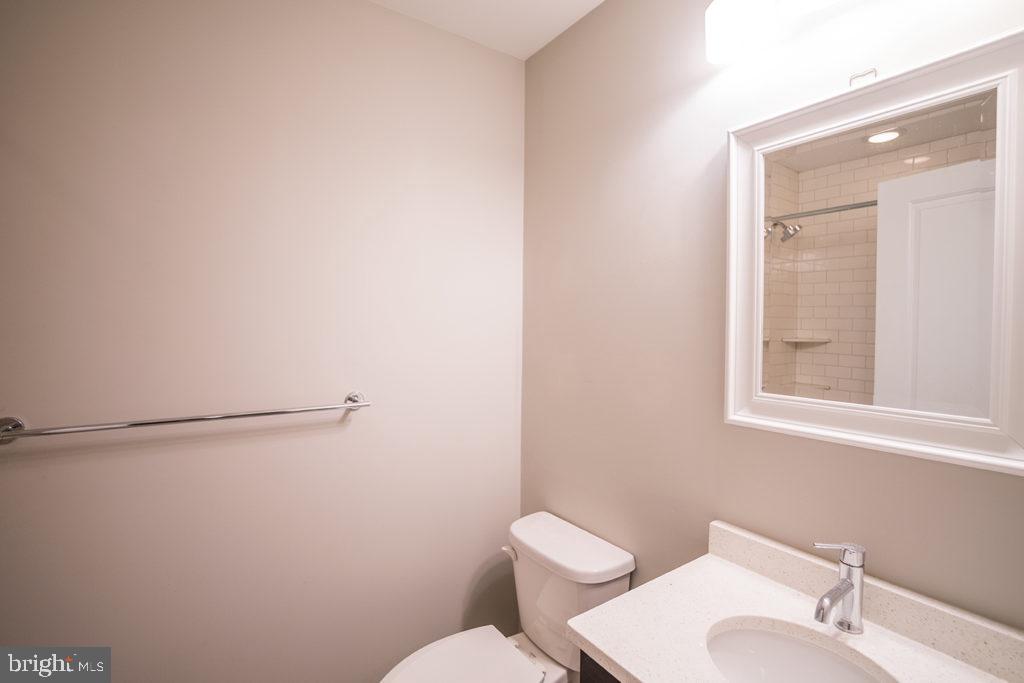 1607 CATHARINE ST #UNIT C