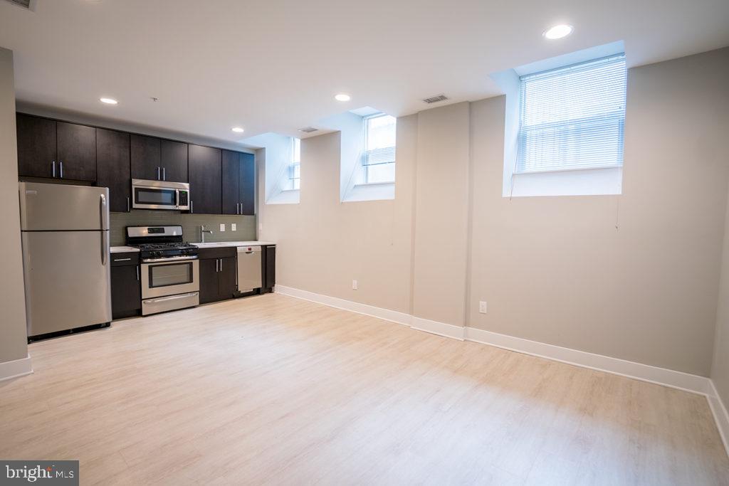 1607 CATHARINE ST #UNIT C