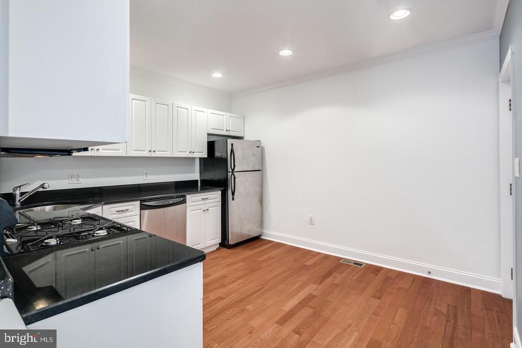 2109 KIMBALL ST