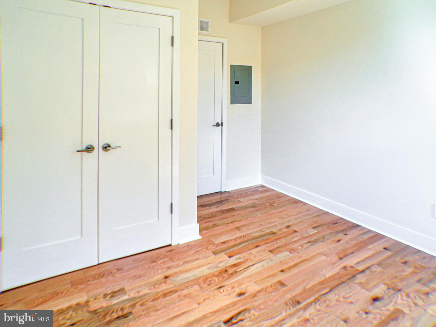 1242 POINT BREEZE AVE #UNIT 305