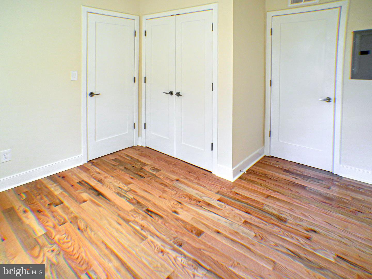 1242 POINT BREEZE AVE #UNIT 305