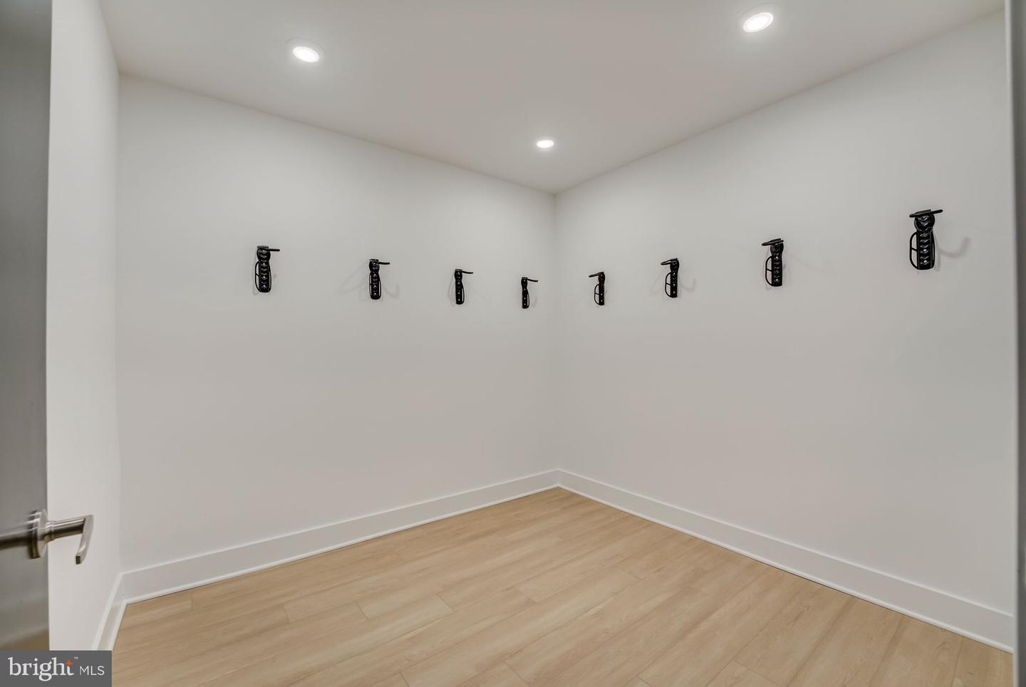 4200 LANCASTER AVE #UNIT 205