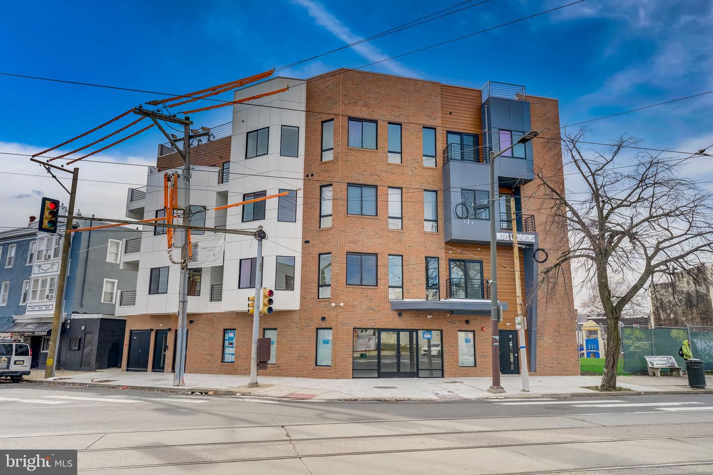 4200 LANCASTER AVE #UNIT 205