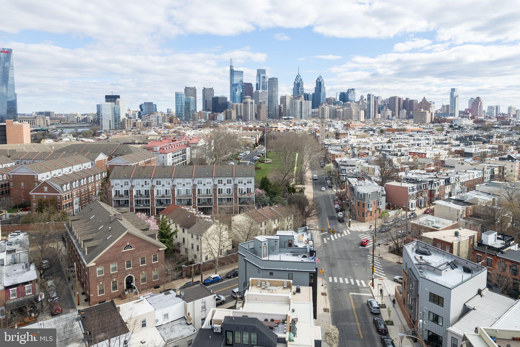 2501 CHRISTIAN ST #204