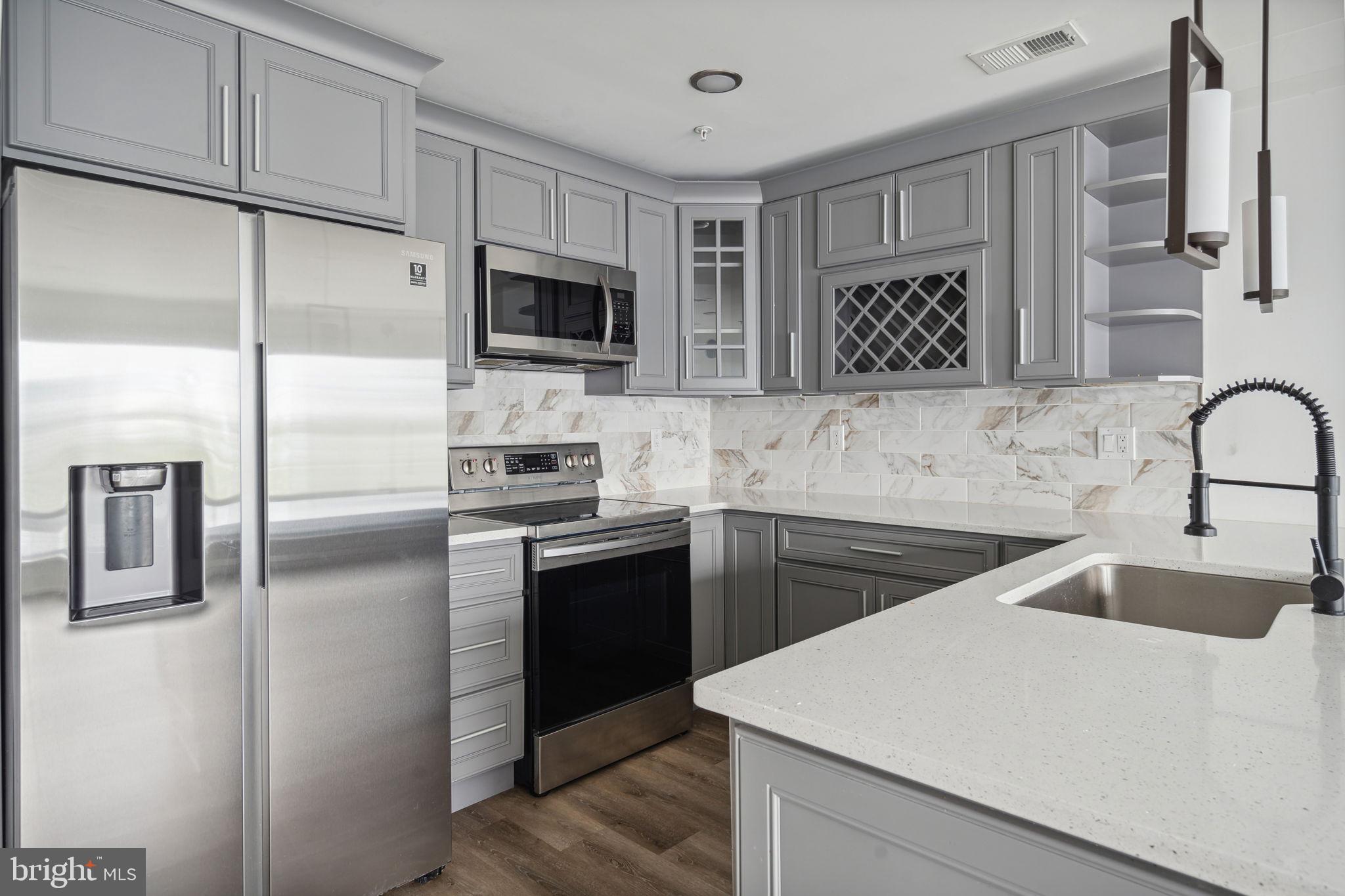 1930 N 2ND ST #1B