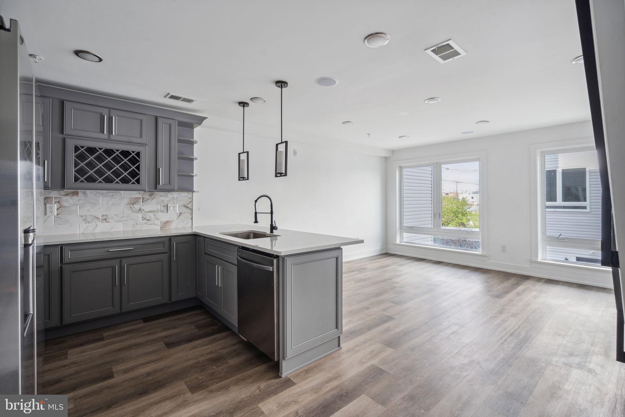 1930 N 2ND ST #1B