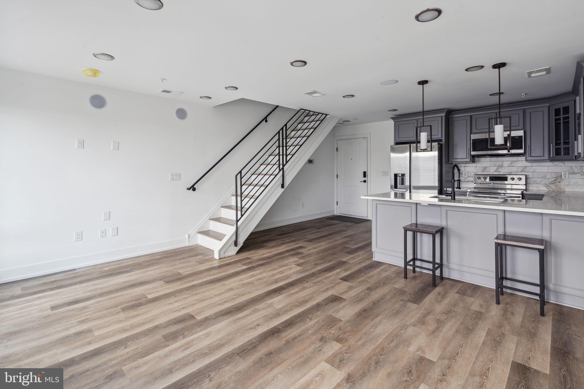 1930 N 2ND ST #1B