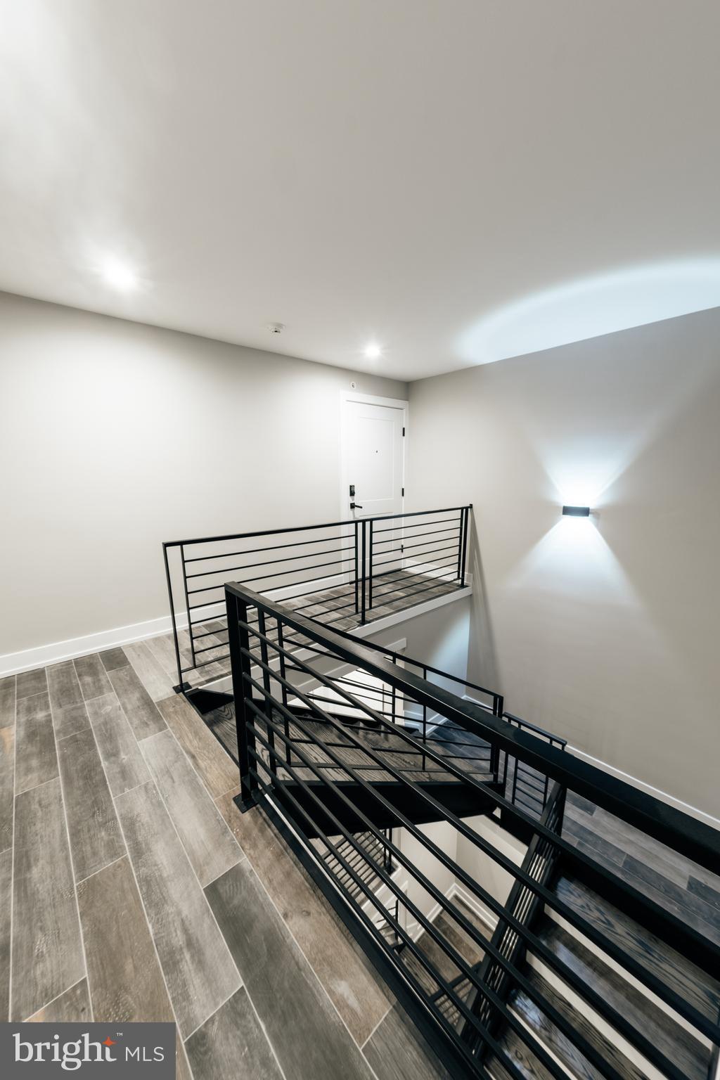 2219 FRANKFORD AVE #B