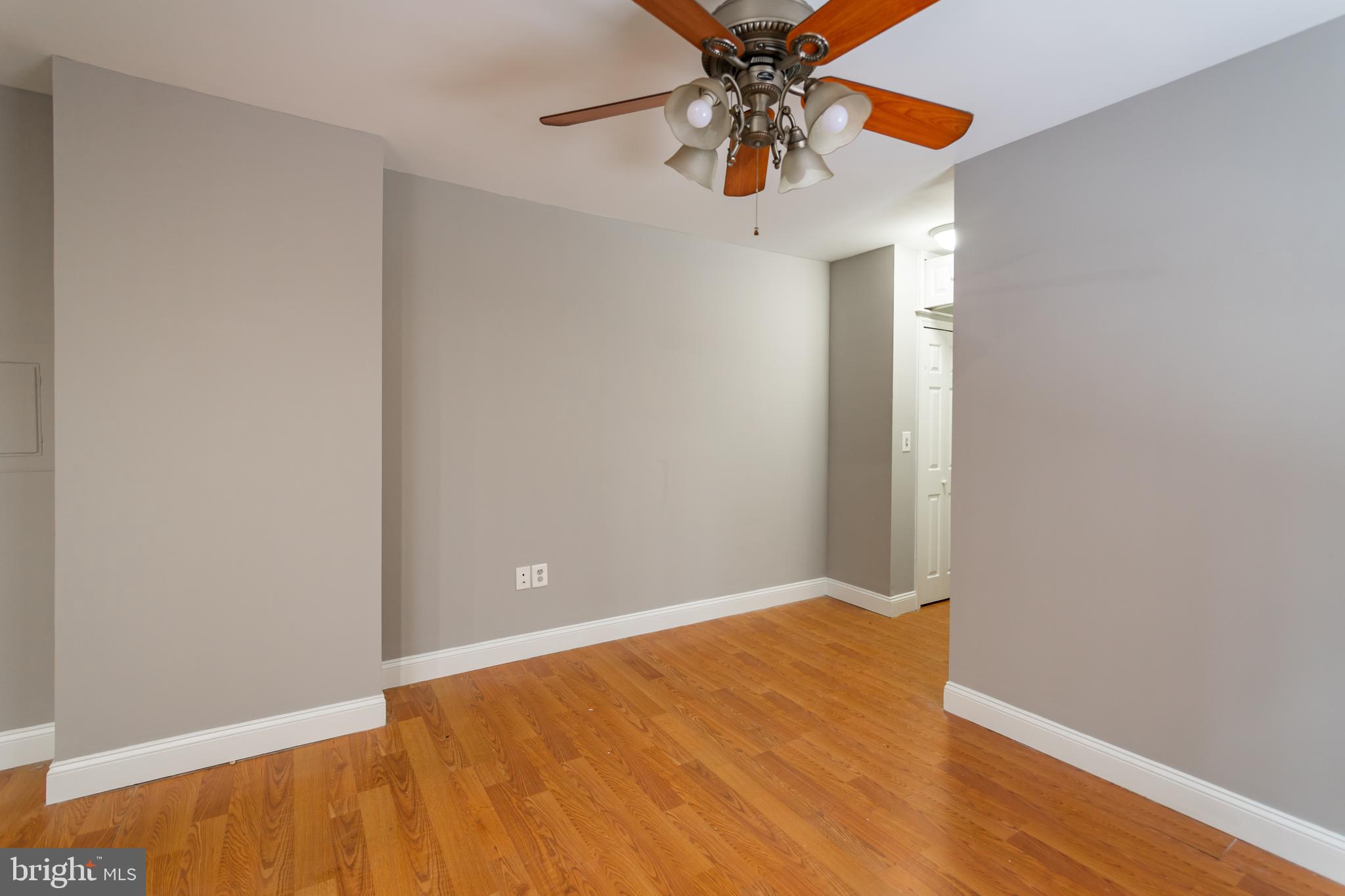 2123 SPRING GARDEN ST #UNIT 1R