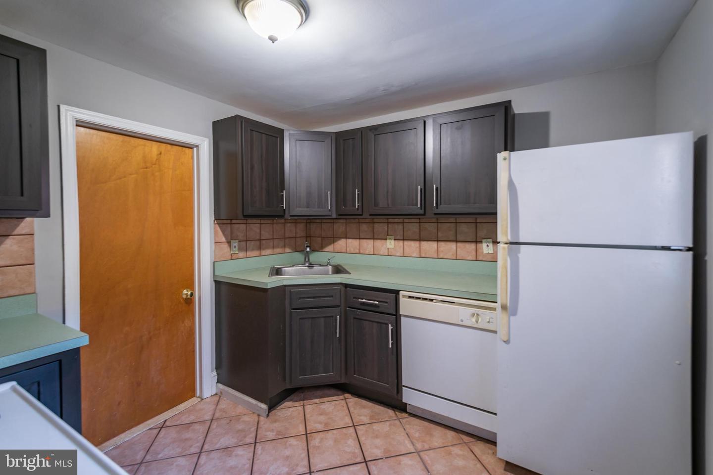 1933 SPRING GARDEN ST #UNIT 1R