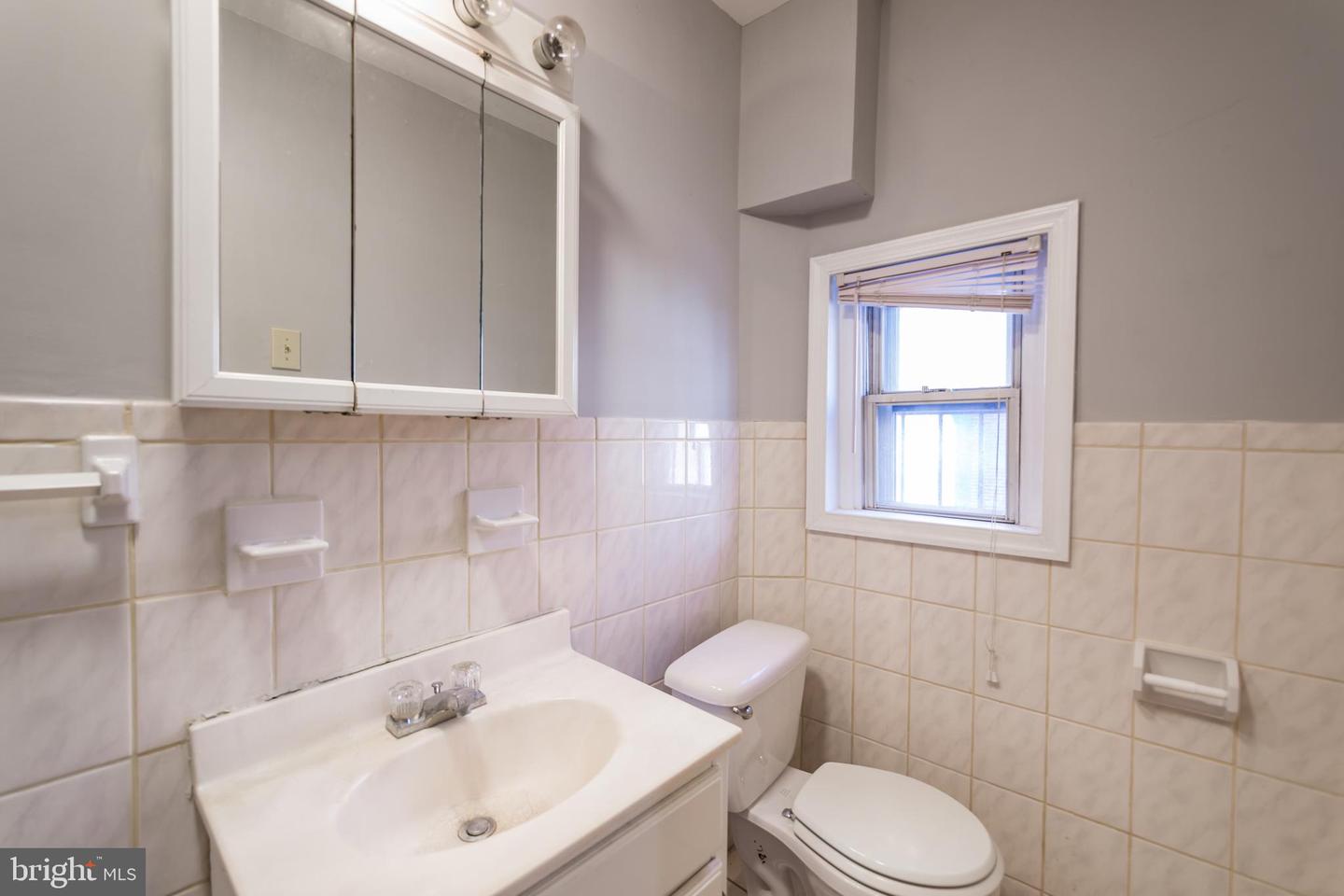 1933 SPRING GARDEN ST #UNIT 1R