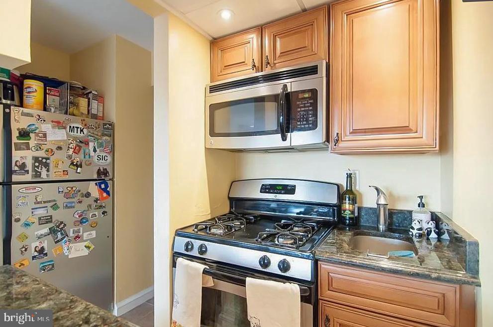2135 WALNUT ST #UNIT 1003