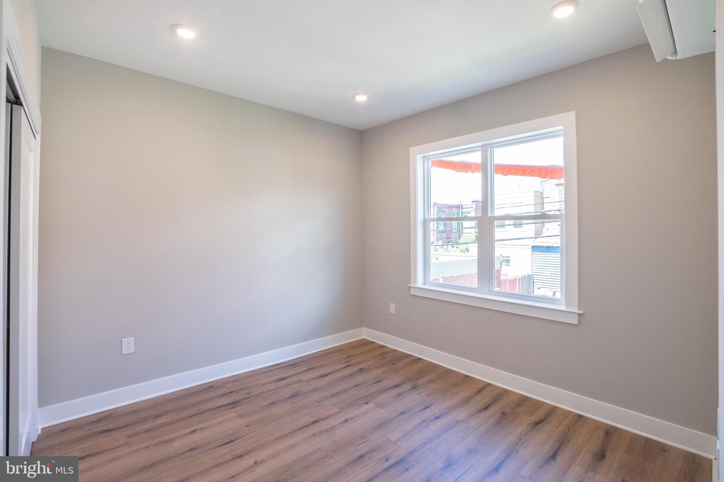 5007 PENTRIDGE ST #UNIT 3R