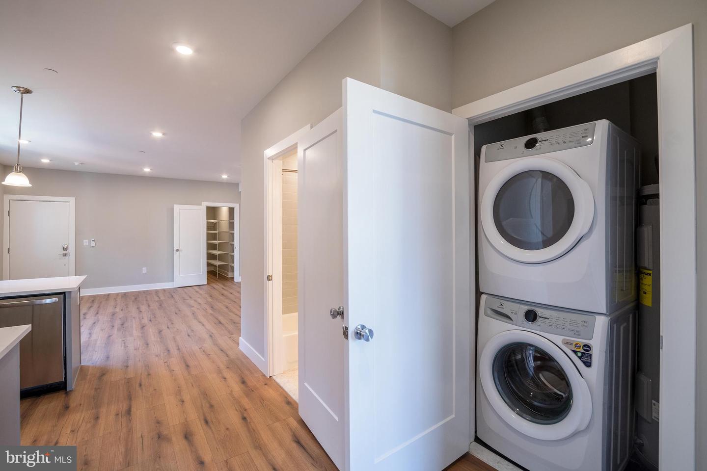 5007 PENTRIDGE ST #UNIT 3R