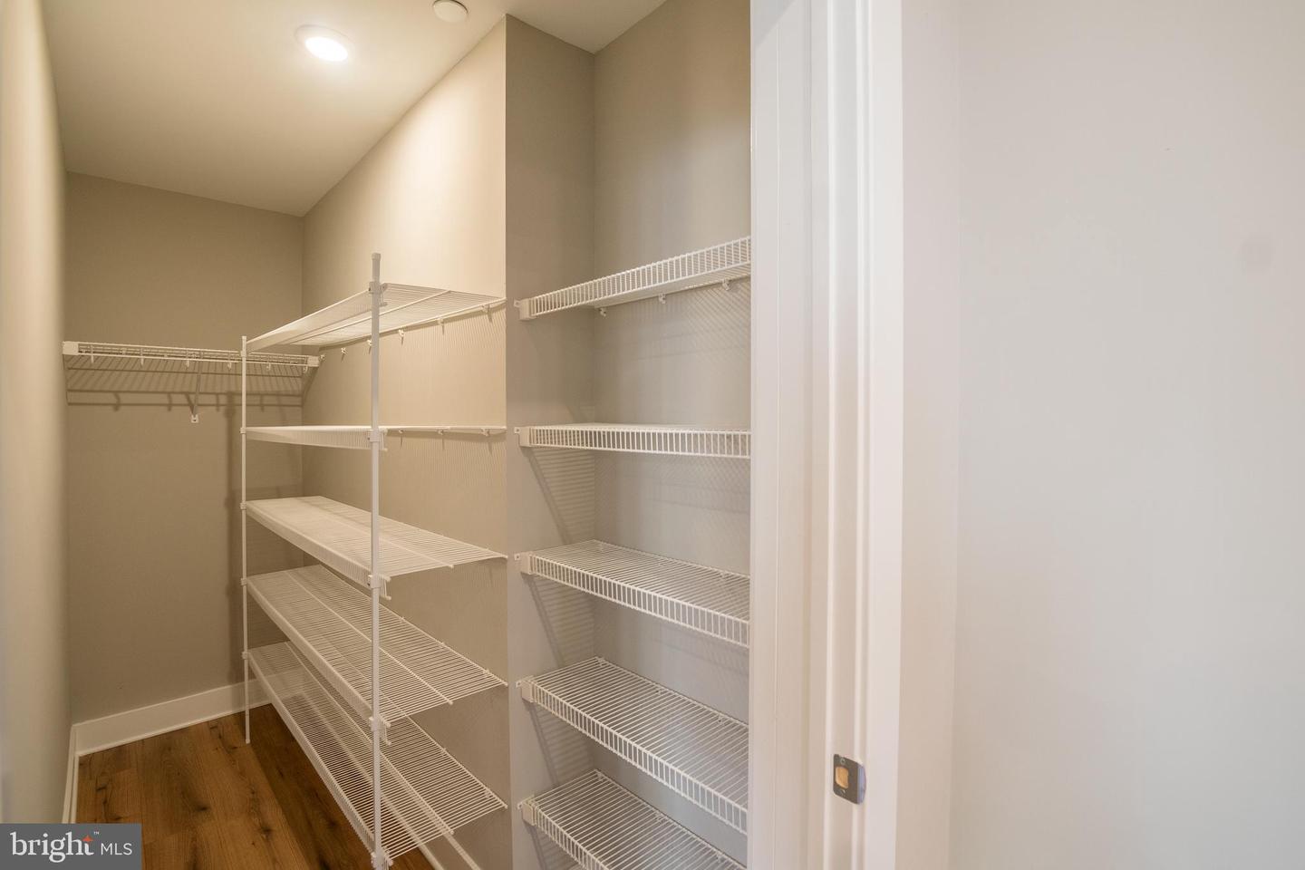 5007 PENTRIDGE ST #UNIT 3R