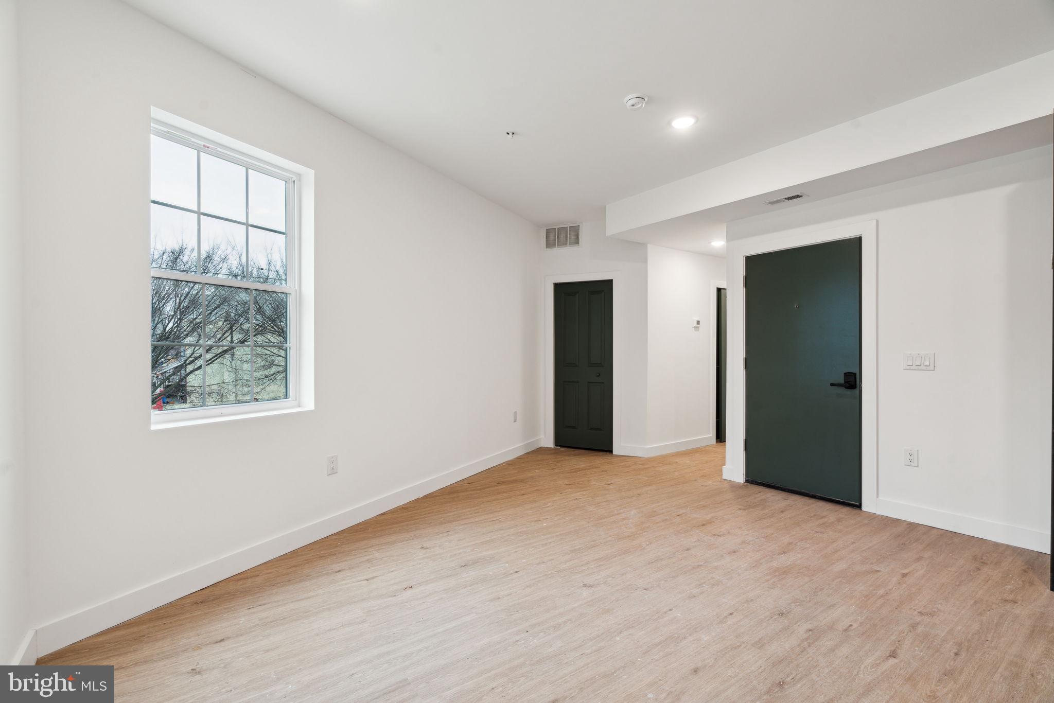 4181 MANTUA AVE #3