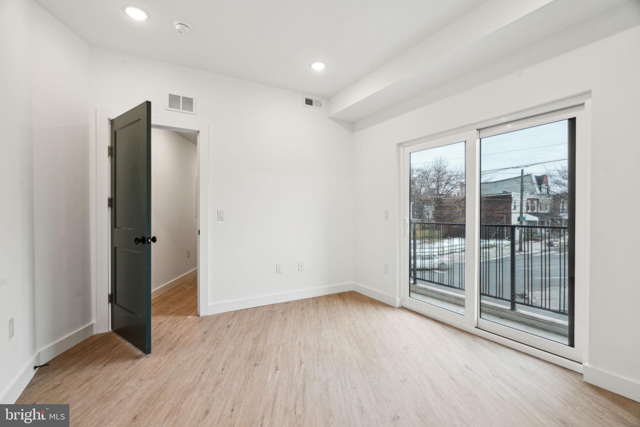 4181 MANTUA AVE #3