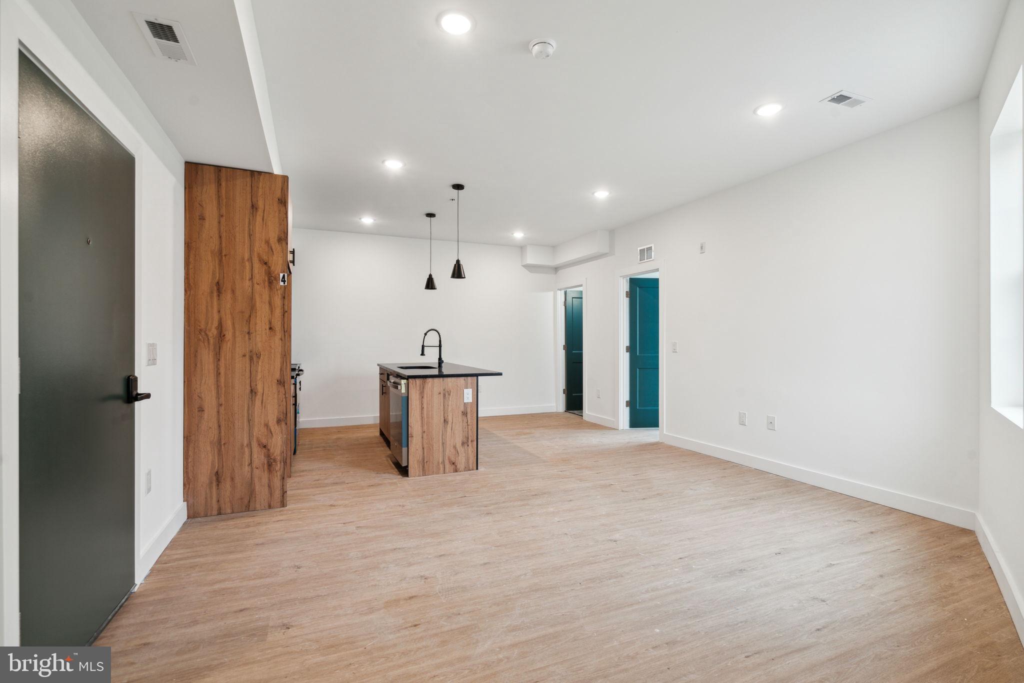 4181 MANTUA AVE #3