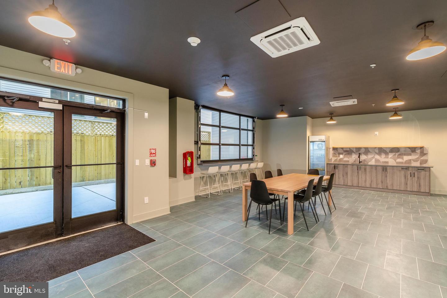 629 W GIRARD AVE #UNIT 406