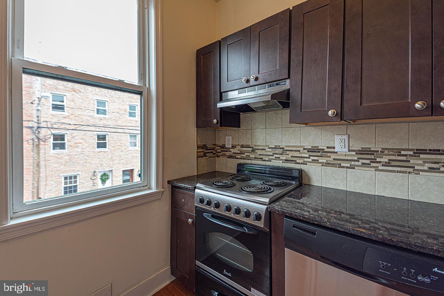 1200 POINT BREEZE AVE #UNIT 202